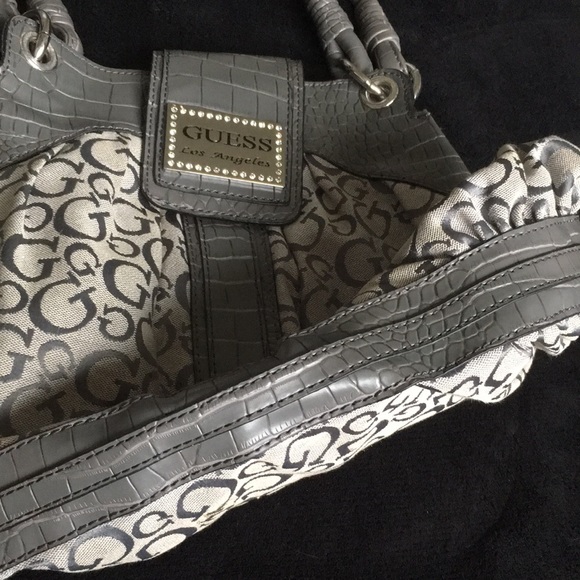 Guess Los Angeles Large Gray Shoulder Bag - Picture 3 of 16
